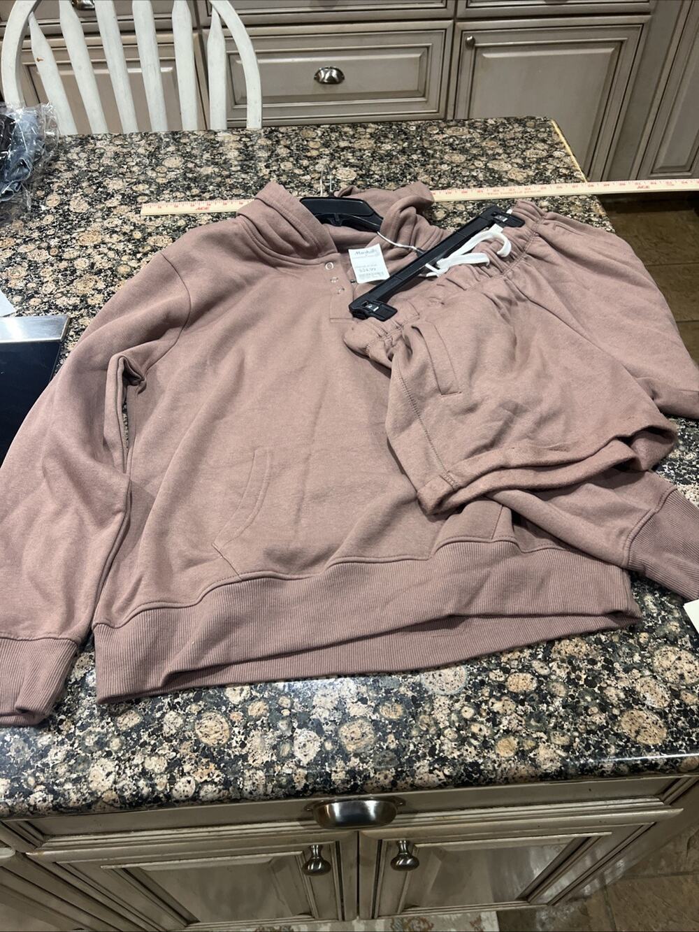 Marshall’s Relaxx Women’s XL Brown Sweatshirt And Shorts New